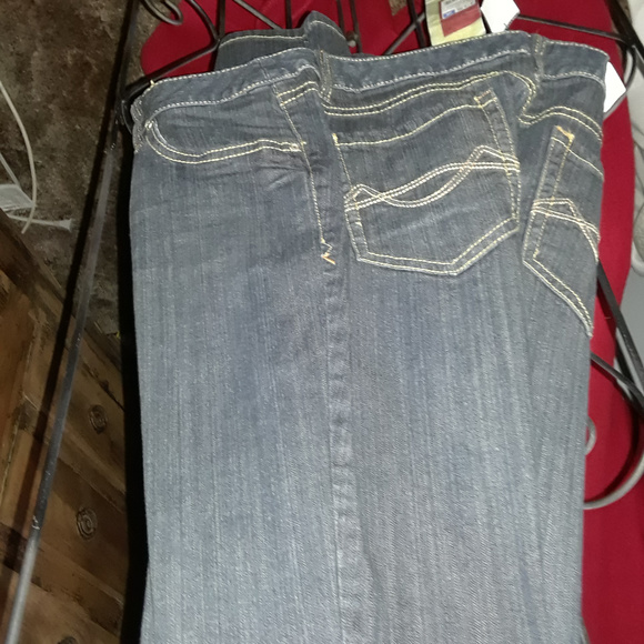 MOSSIMO SUPPLY COMPANY BOOT  CUT JEANS NWT - Picture 1 of 7